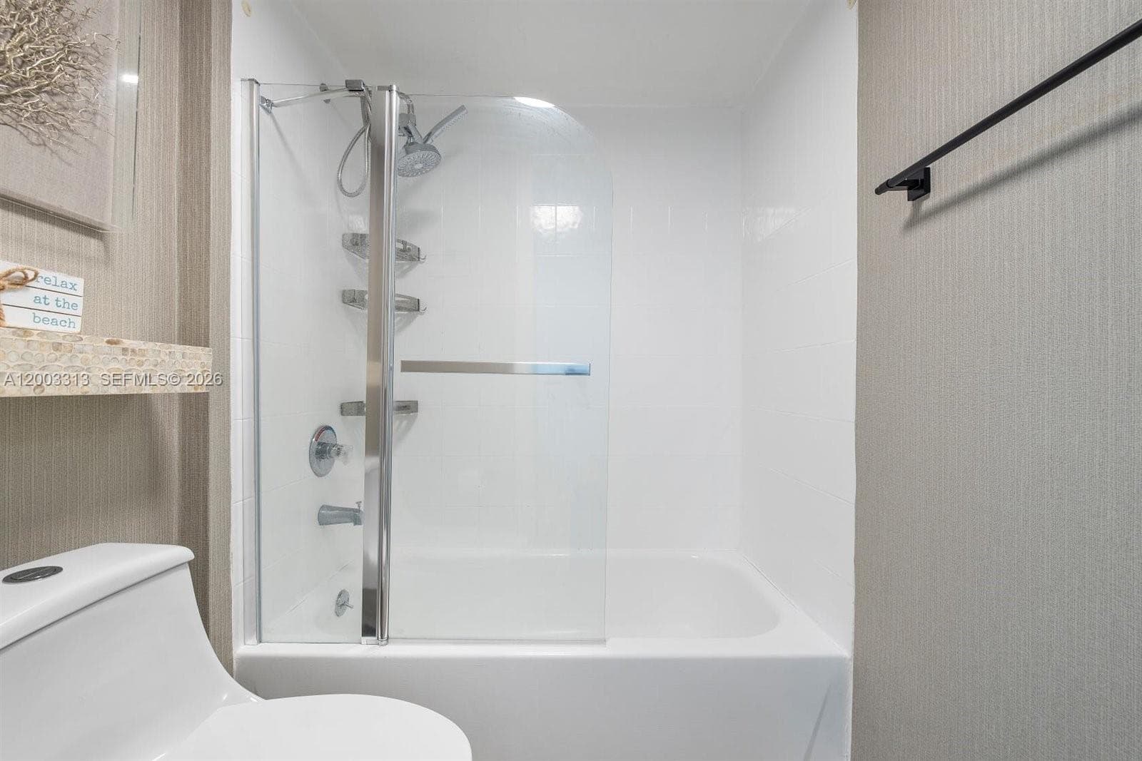 2301 Collins Ave # 421, Miami Beach FL 33139 — 18