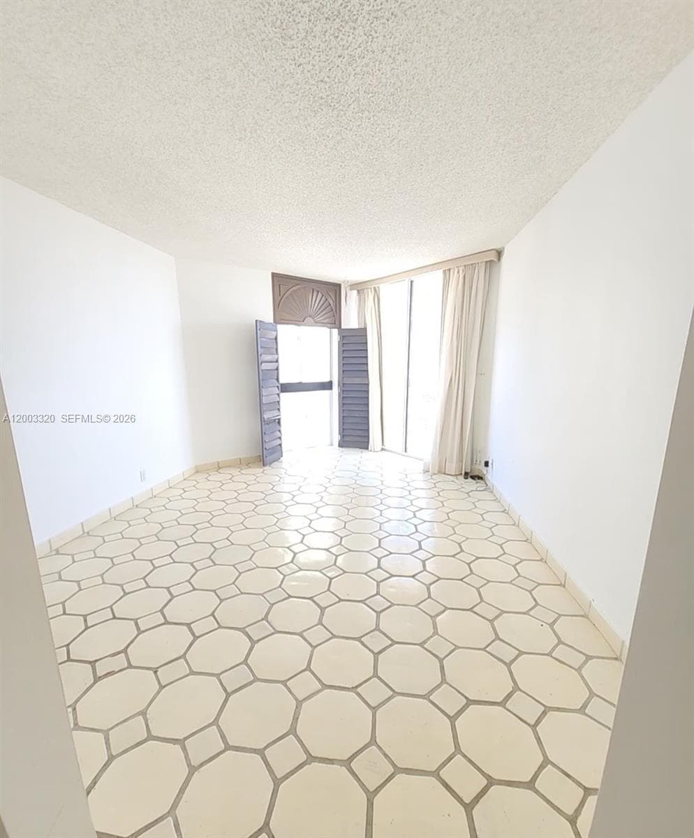 20185 E Country Club Dr # 2505, Aventura FL 33180 — 17