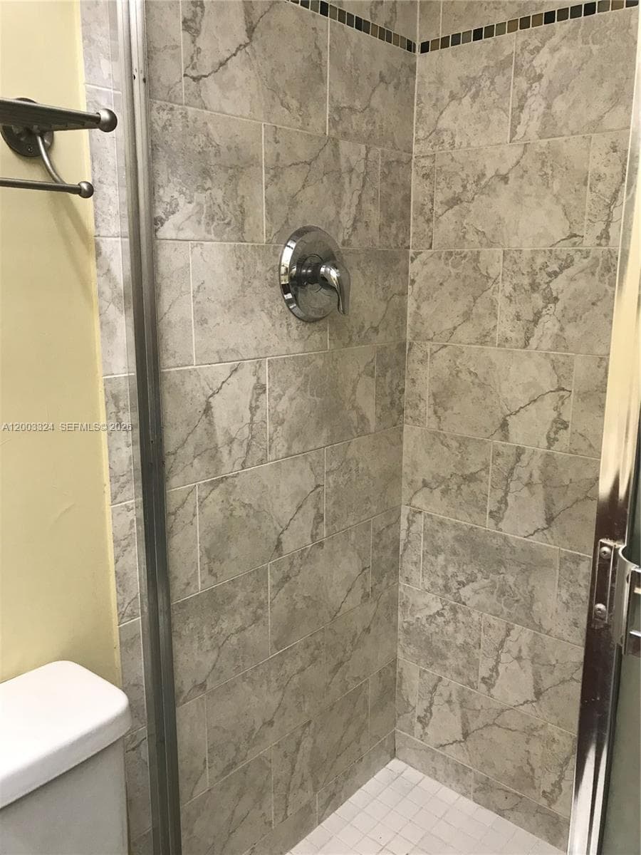 200 172nd St # 207, Sunny Isles Beach FL 33160 — 18