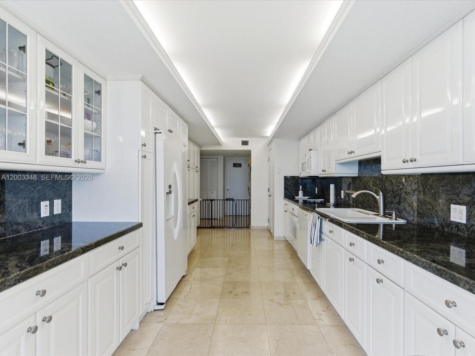 600 Grapetree Dr, Key Biscayne FL 33149 — 27