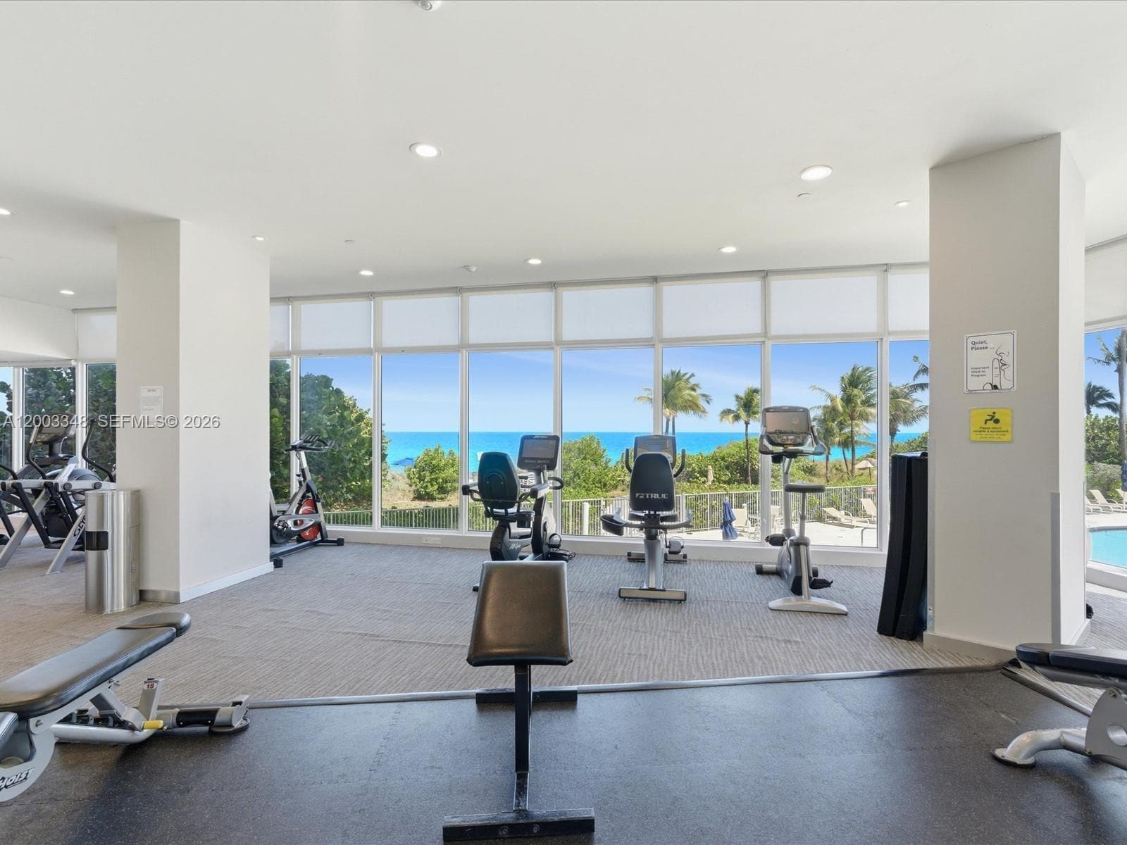 600 Grapetree Dr, Key Biscayne FL 33149 — 80
