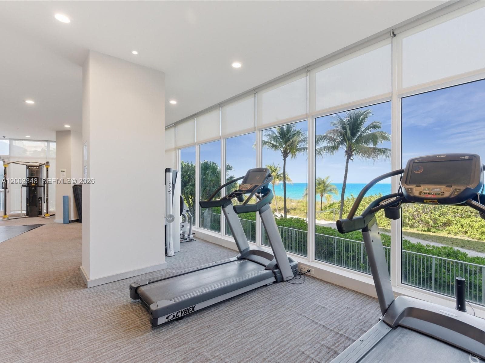 600 Grapetree Dr, Key Biscayne FL 33149 — 81