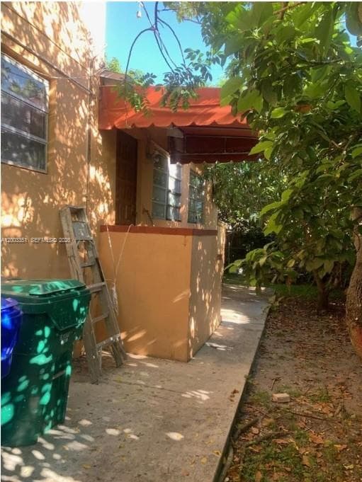 3410 SW 11th St, Miami FL 33135 — 4