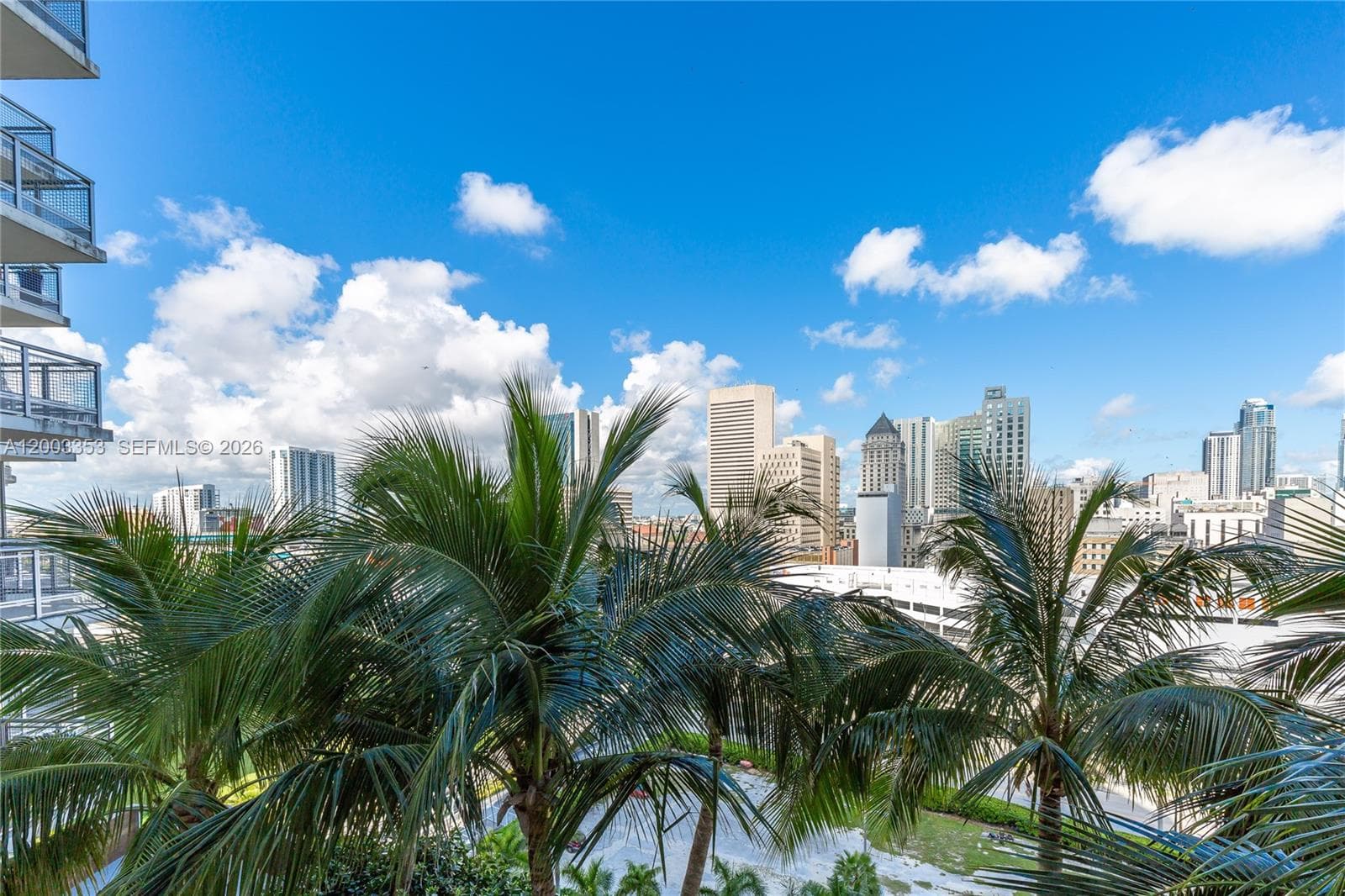 350 S Miami Ave # 1207, Miami FL 33130 — 25