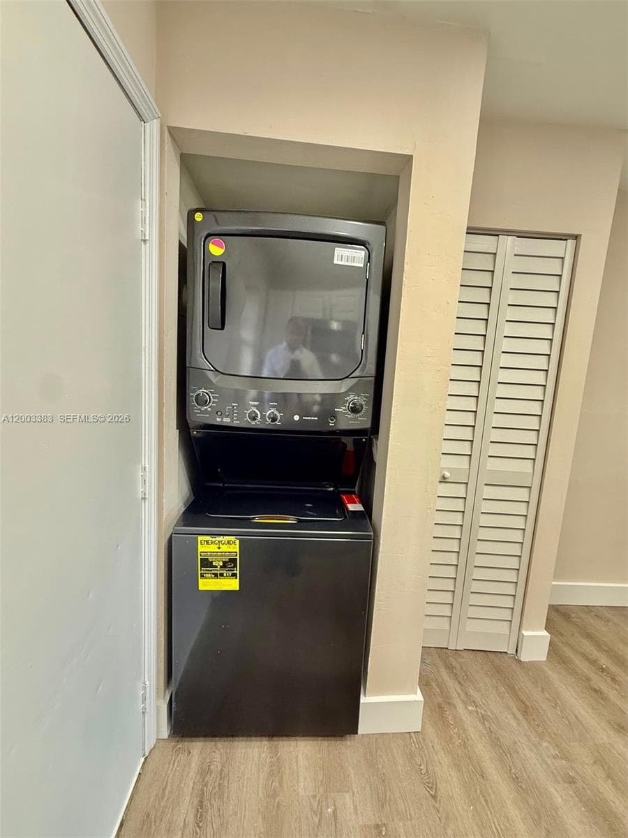 1950 W 54th St # 115, Hialeah FL 33012 — 15