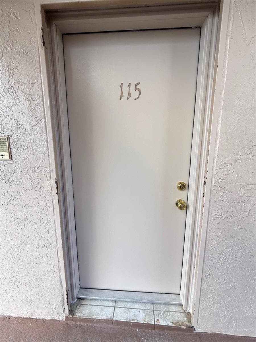 1950 W 54th St # 115, Hialeah FL 33012 — 8