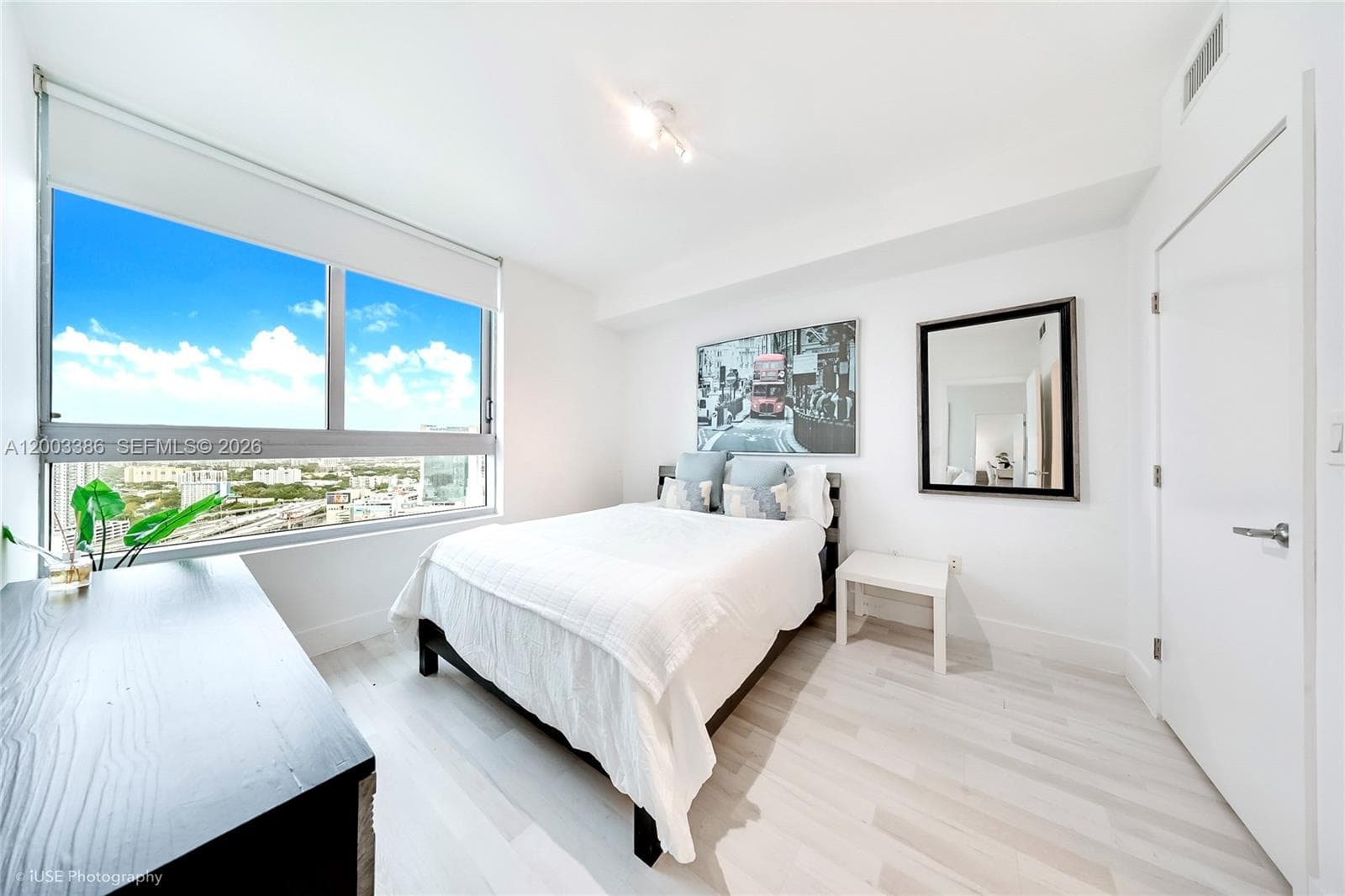 90 SW 3rd St # 3109, Miami FL 33130 — 5
