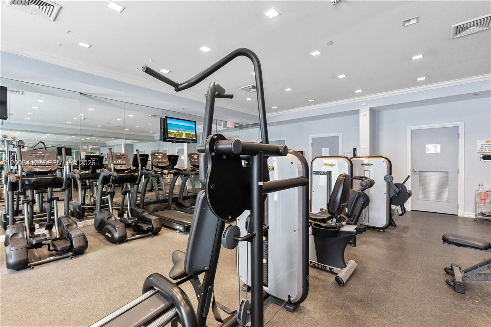 250 Sunny Isles Blvd # 1606, Sunny Isles Beach FL 33160 — 32