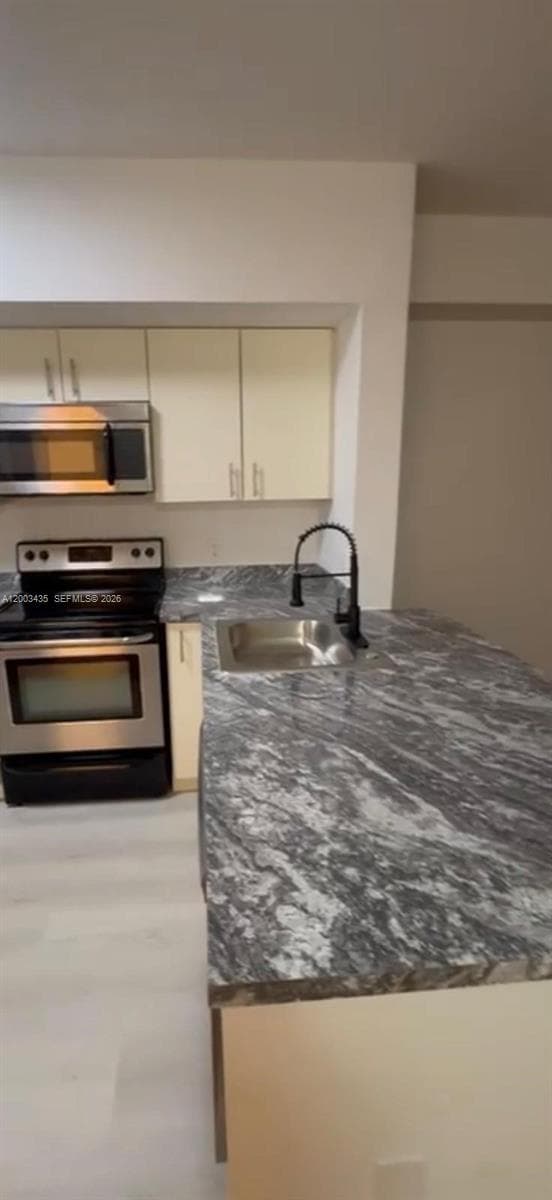 5077 NW 7th St # 1107, Miami FL 33126 — 13