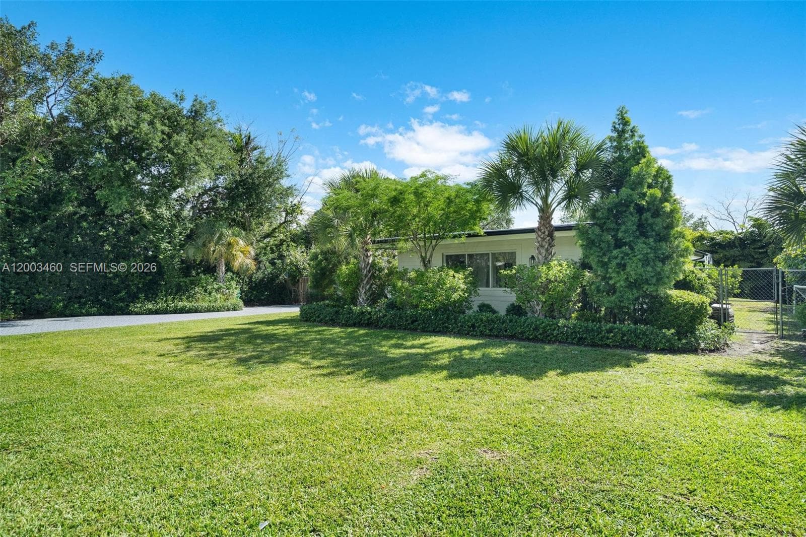 10235 SW 58th Ct, Pinecrest FL 33156 — 75