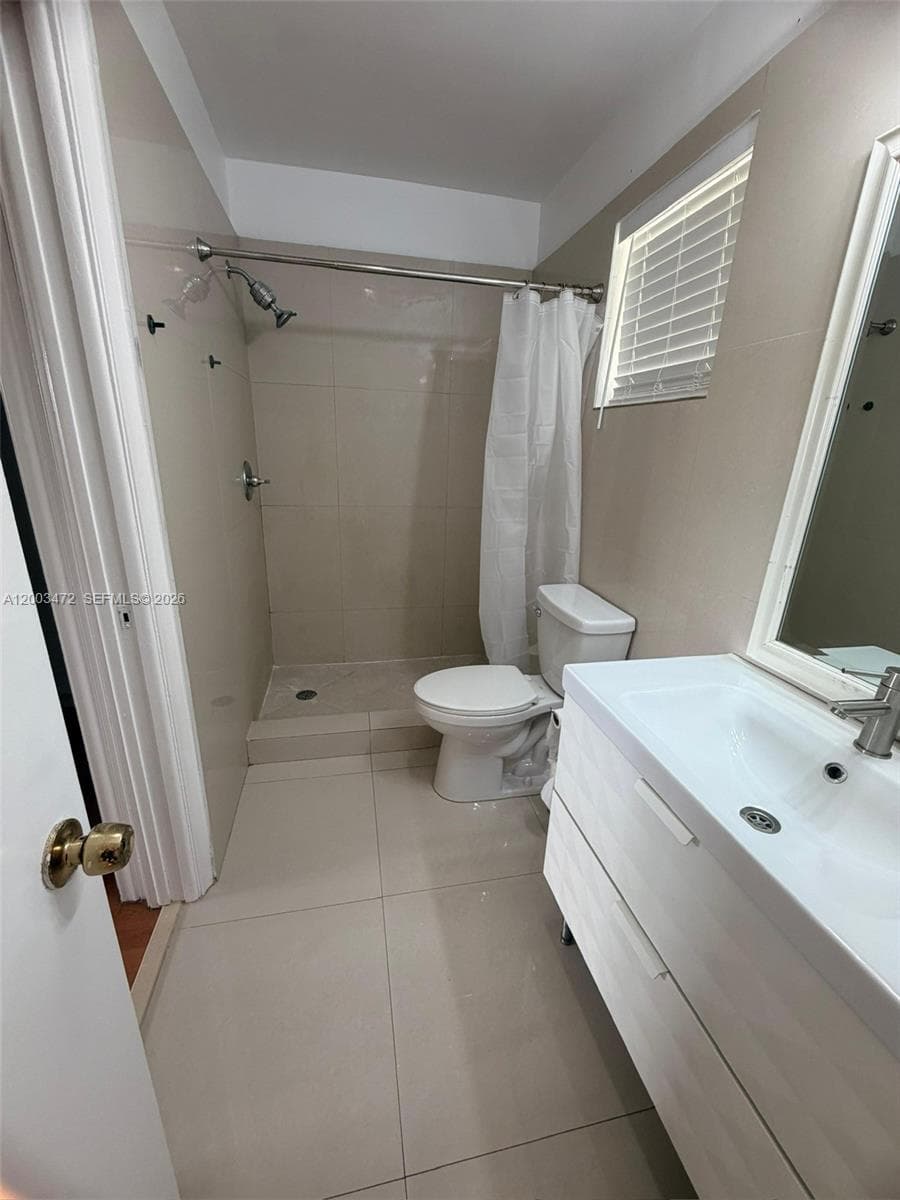 20200 NE 27th Ct # 35, Aventura FL 33180 — 13