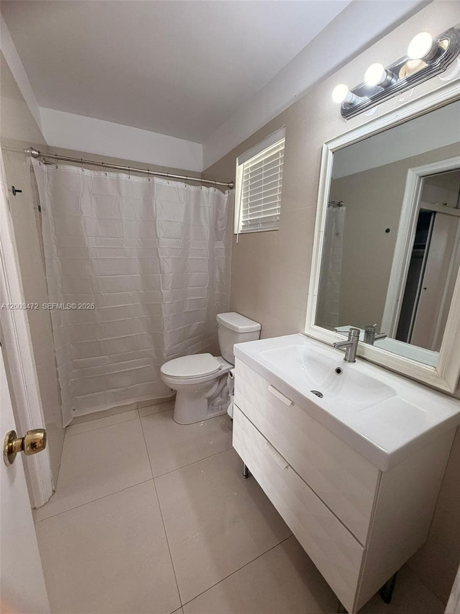 20200 NE 27th Ct # 35, Aventura FL 33180 — 14