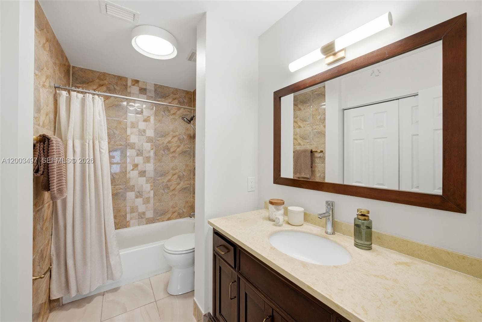 327 Ives Dairy Rd # 05, Miami FL 33179 — 10