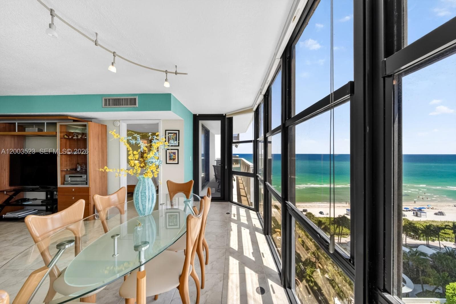 6423 Collins Ave # 1204, Miami Beach FL 33141 — 7