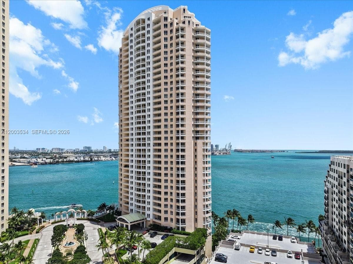 808 BRICKELL KEY DR # 1205, Miami FL 33131 — 33
