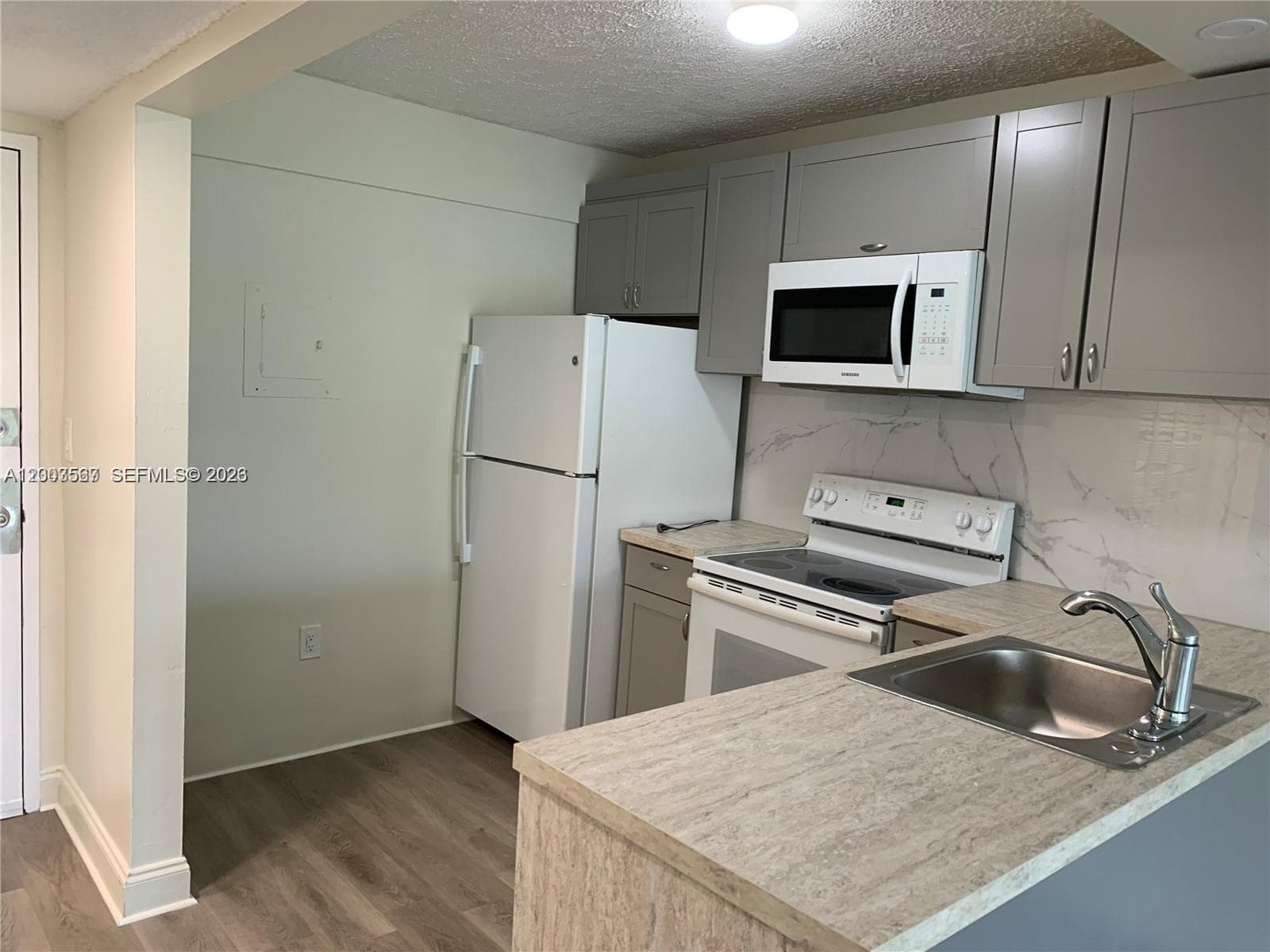 16465 NE 22nd Ave # 511, North Miami Beach FL 33160 — 1