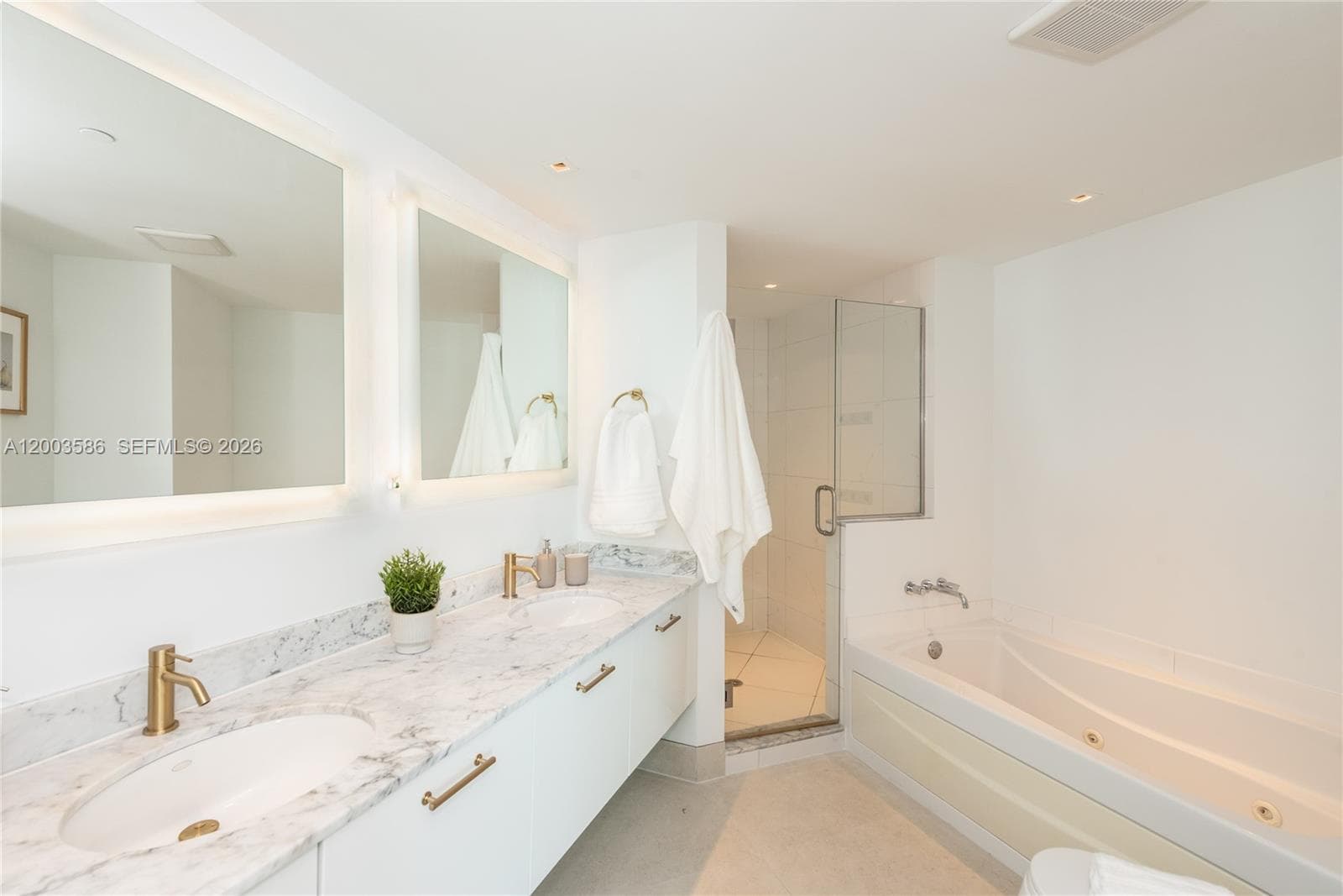 500 Brickell Ave # 3802, Miami FL 33131 — 14