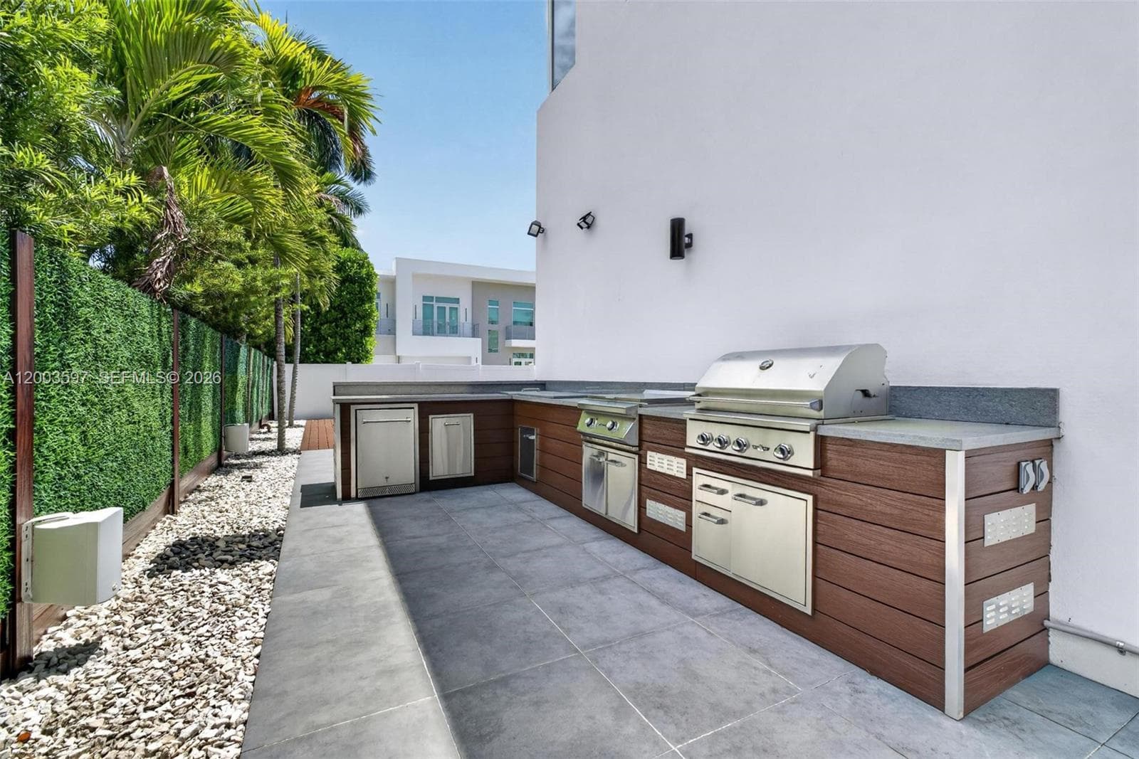 10431 NW 68th Ter, Doral FL 33178 — 48