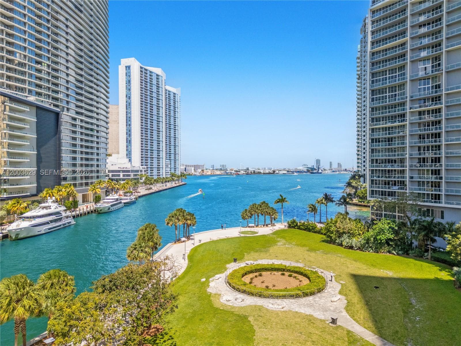 485 Brickell Ave # 4501, Miami FL 33131 — 23