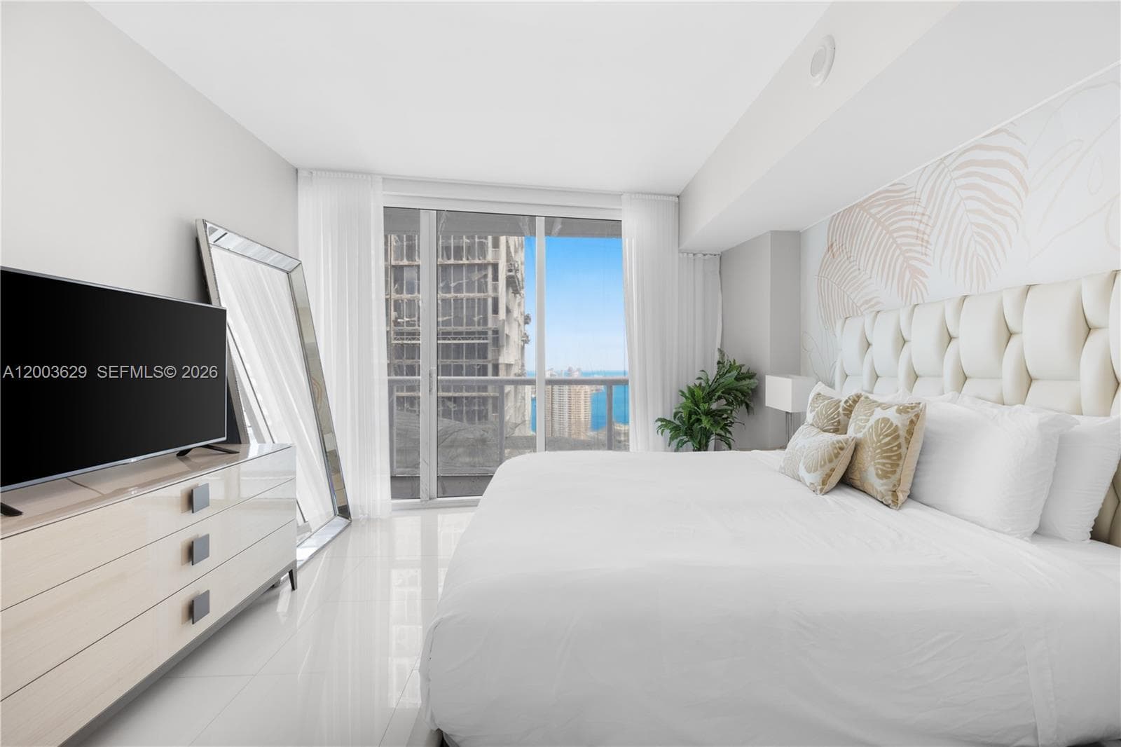 485 Brickell Ave # 4501, Miami FL 33131 — 15