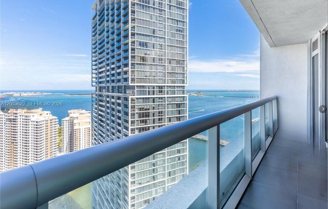 485 Brickell Ave # 4501, Miami FL 33131 — 19