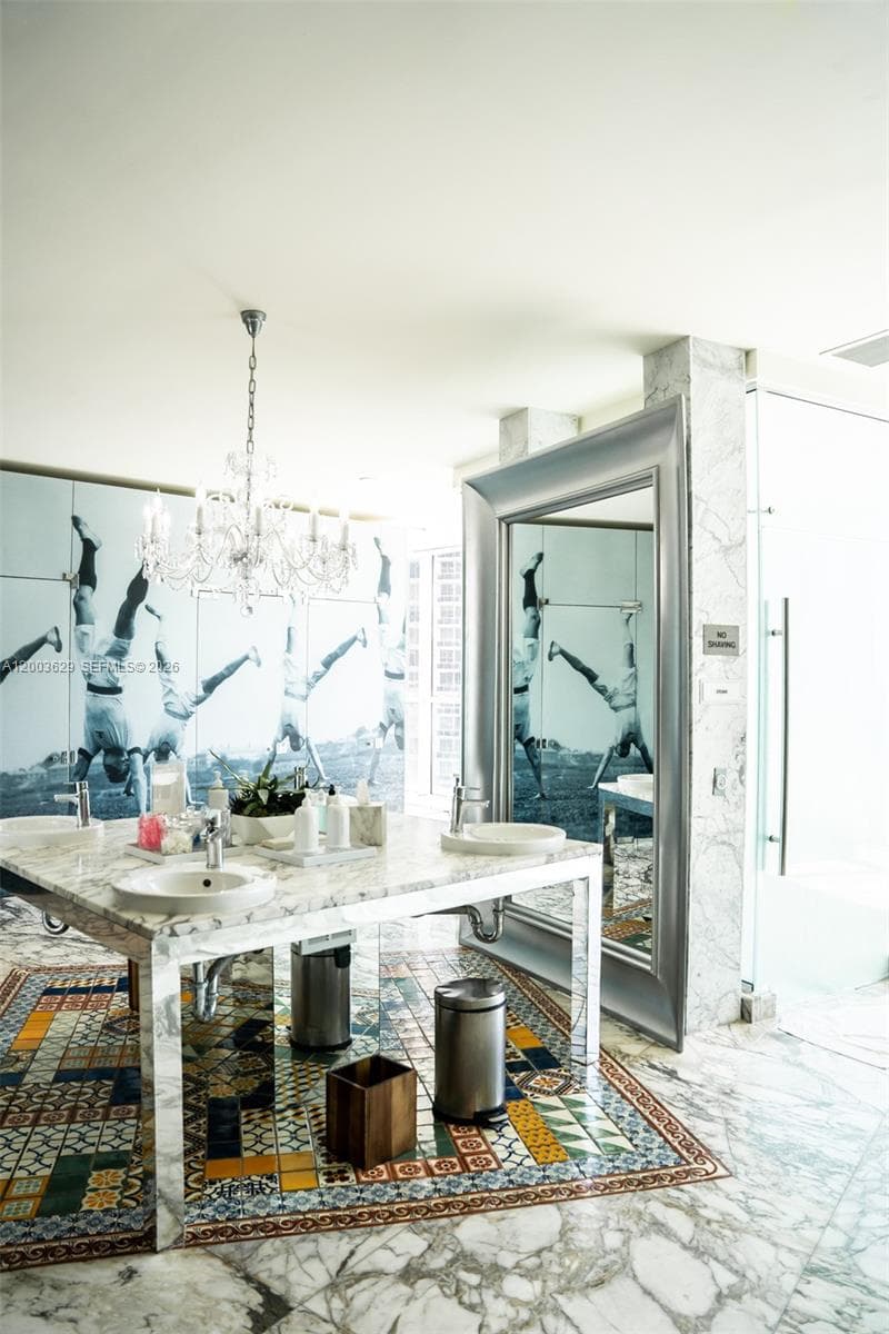 485 Brickell Ave # 4501, Miami FL 33131 — 40