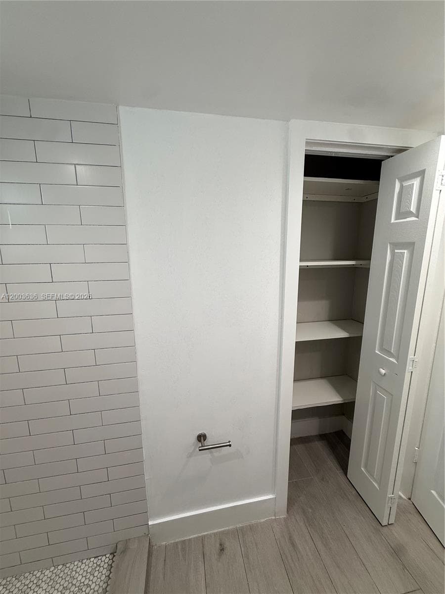 200 Galen Dr # 111, Key Biscayne FL 33149 — 16