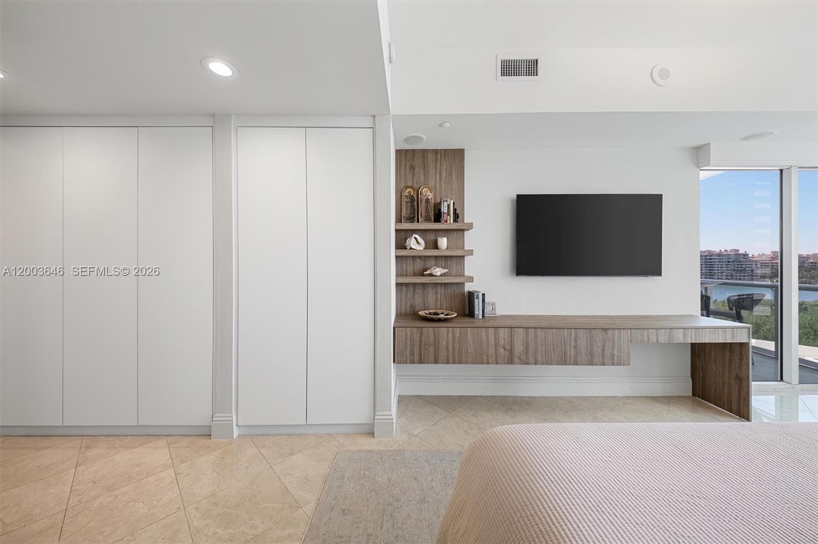 100 S Pointe Dr # 702, Miami Beach FL 33139 — 21
