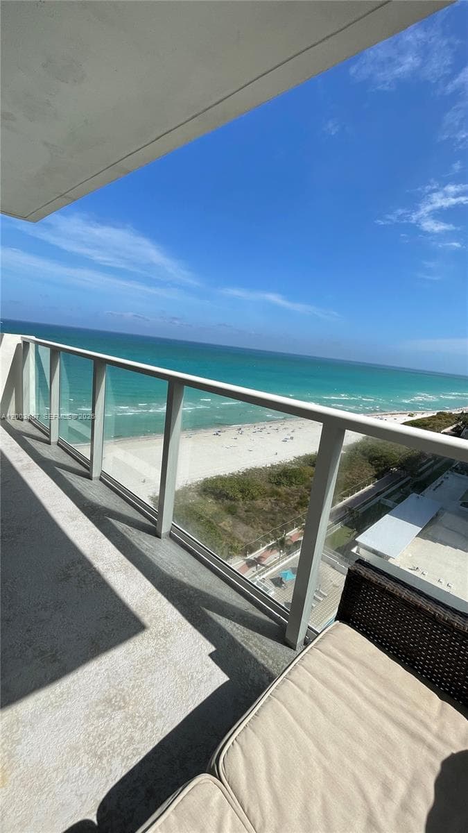 5701 Collins Ave # 1714, Miami Beach FL 33140 — 26