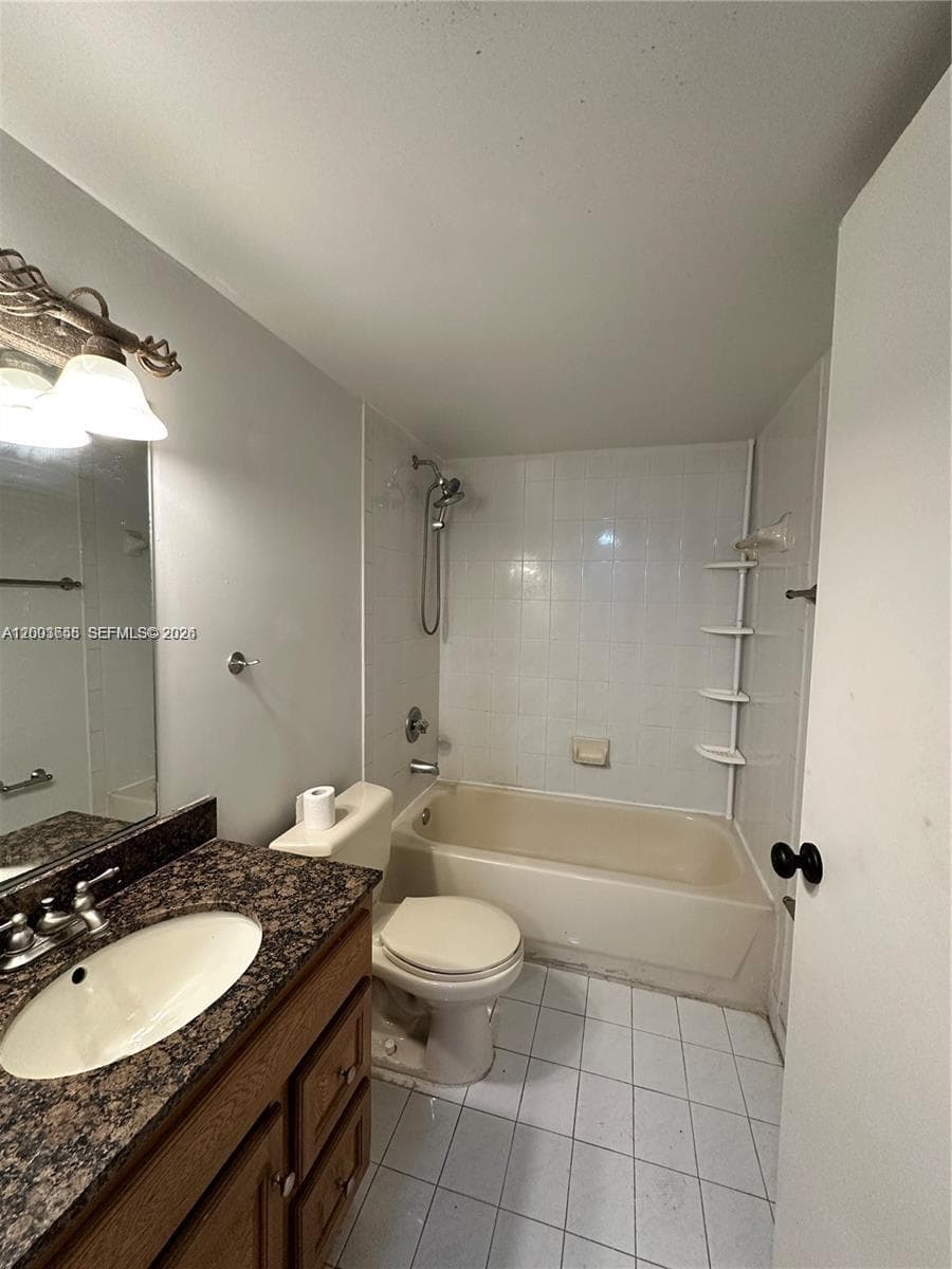 551 NW 82nd Ave # 502, Miami FL 33126 — 18