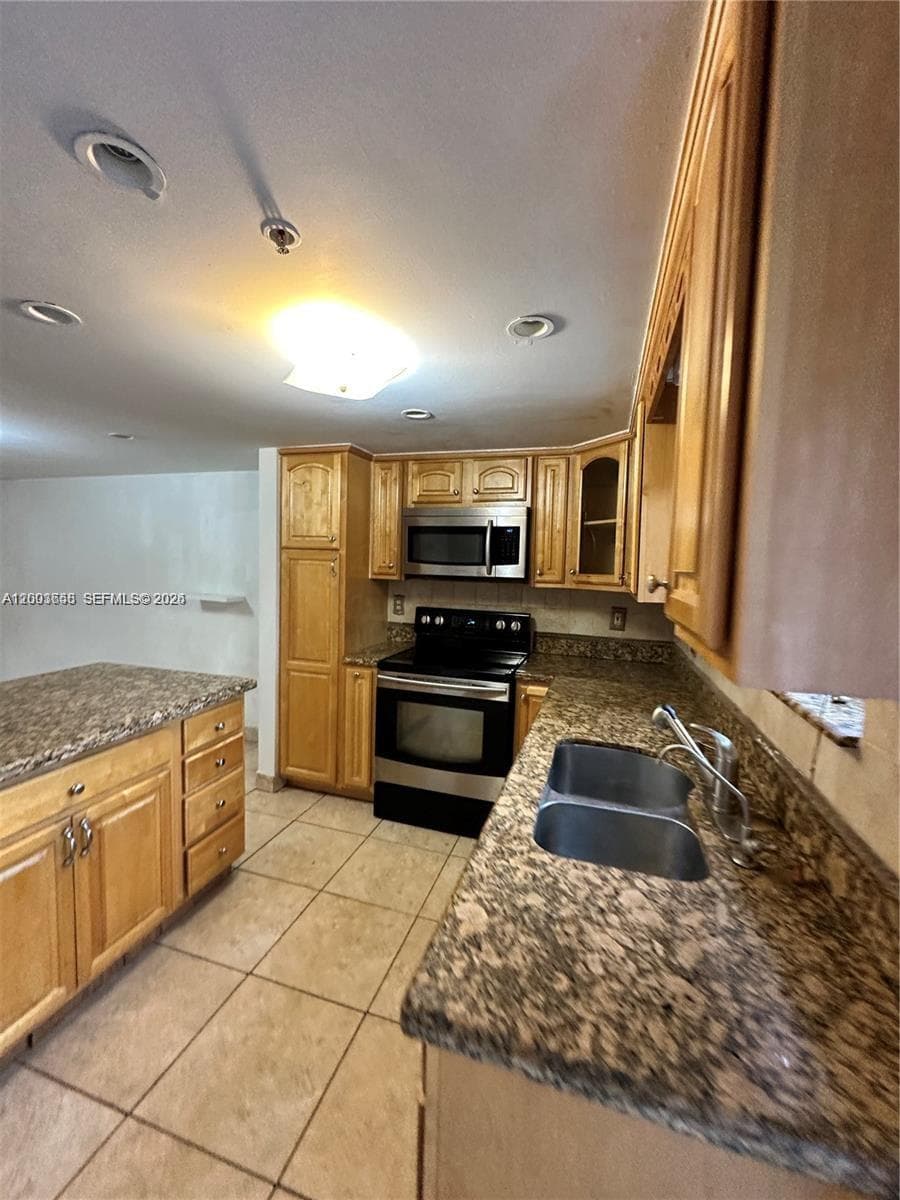 551 NW 82nd Ave # 502, Miami FL 33126 — 4