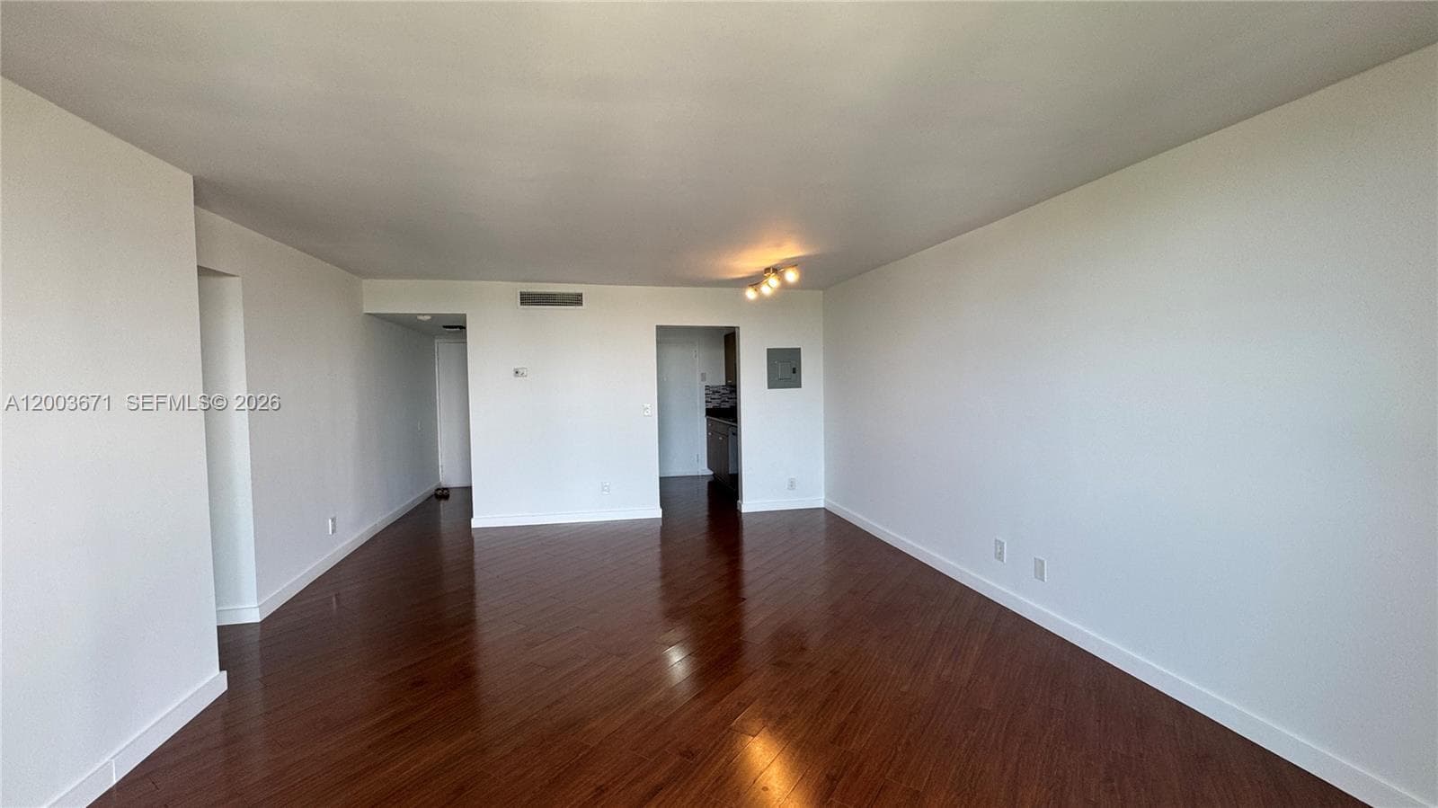 2020 NE 135th St # 810, North Miami FL 33181 — 13