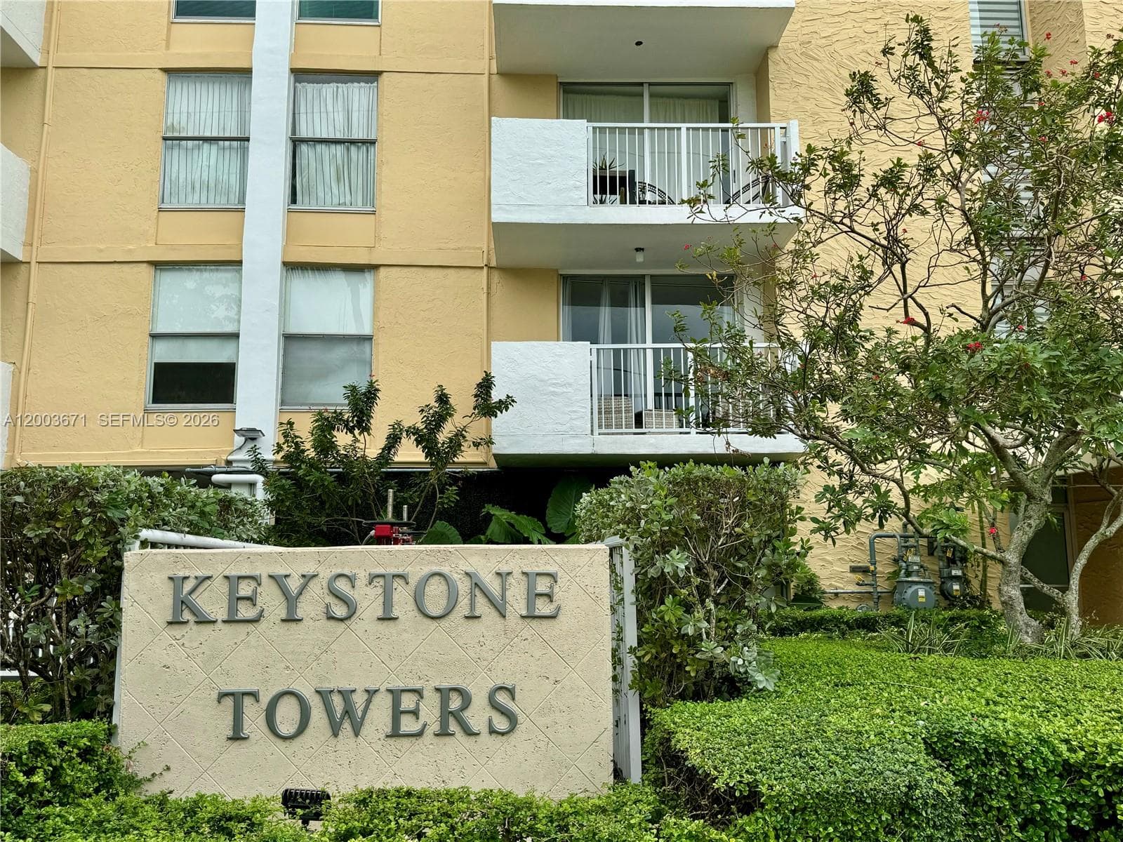 2020 NE 135th St # 810, North Miami FL 33181 — 1