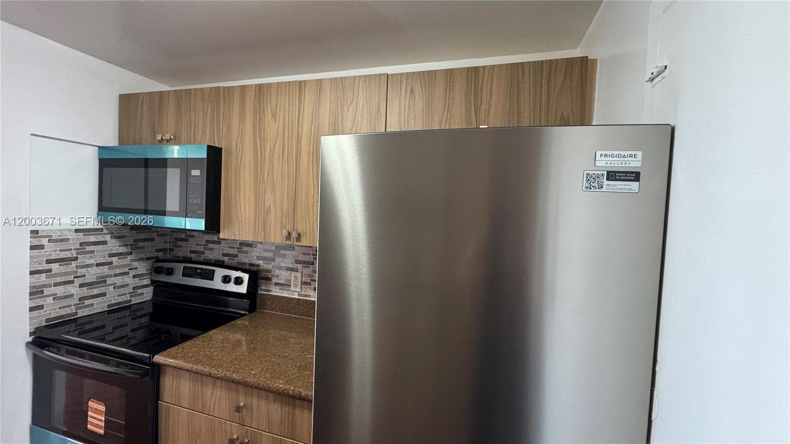 2020 NE 135th St # 810, North Miami FL 33181 — 5