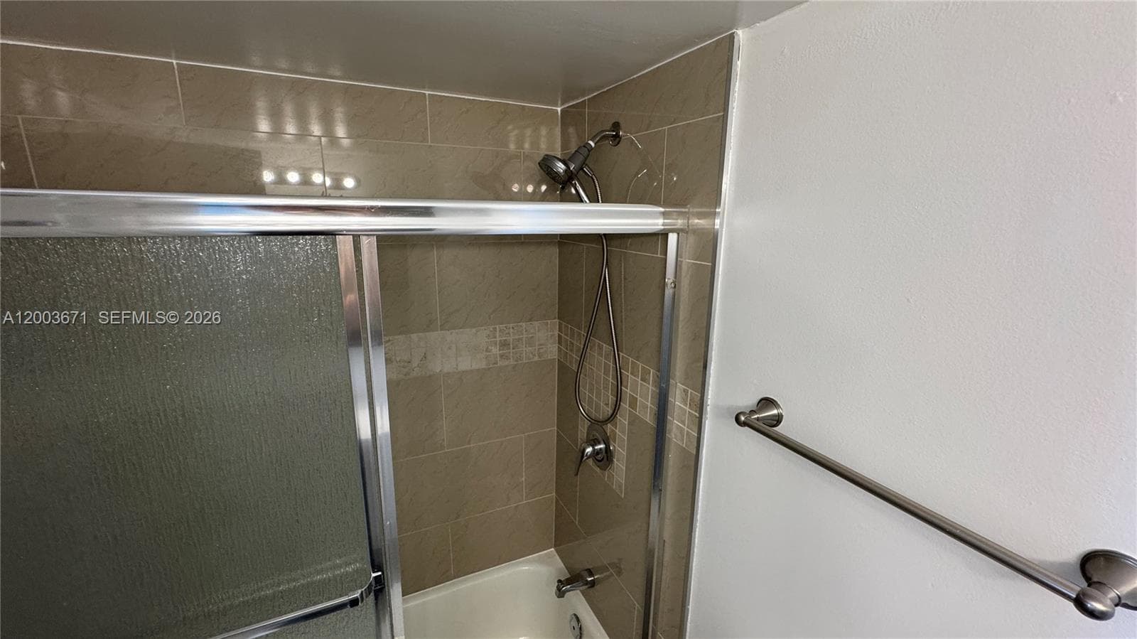 2020 NE 135th St # 810, North Miami FL 33181 — 24