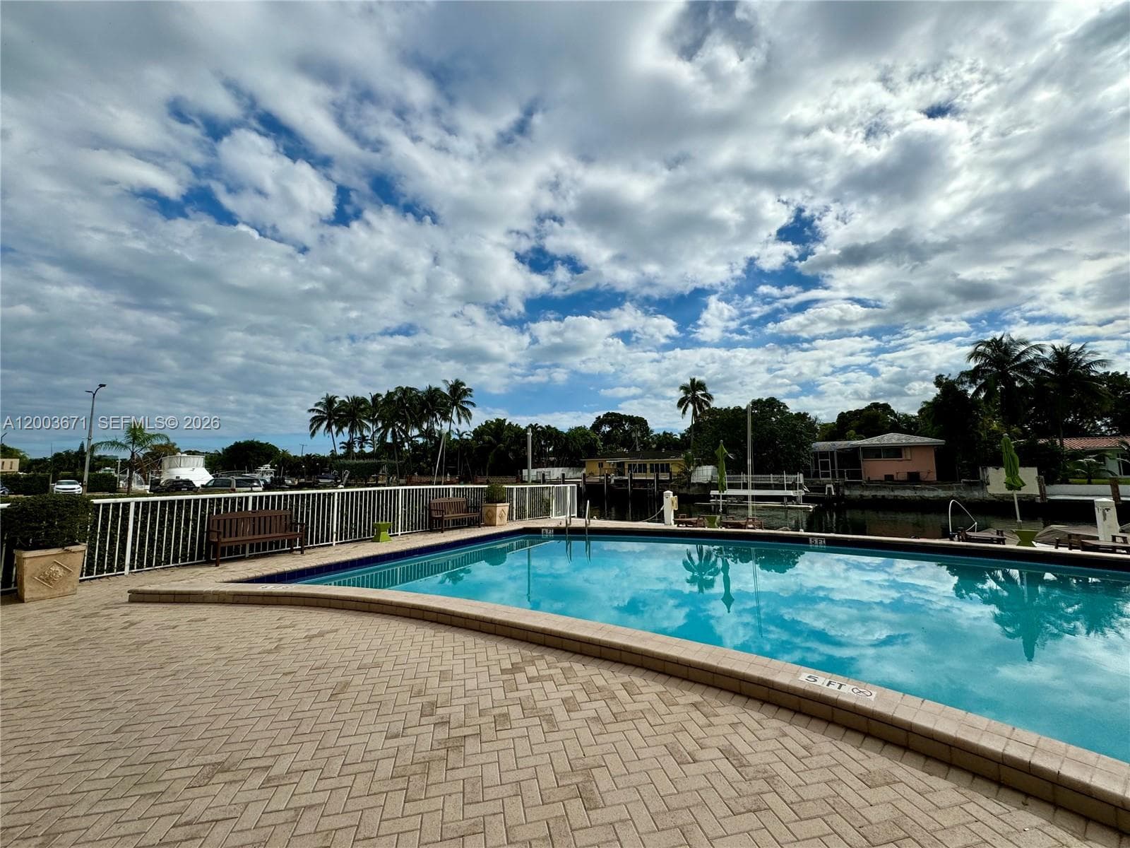 2020 NE 135th St # 810, North Miami FL 33181 — 38