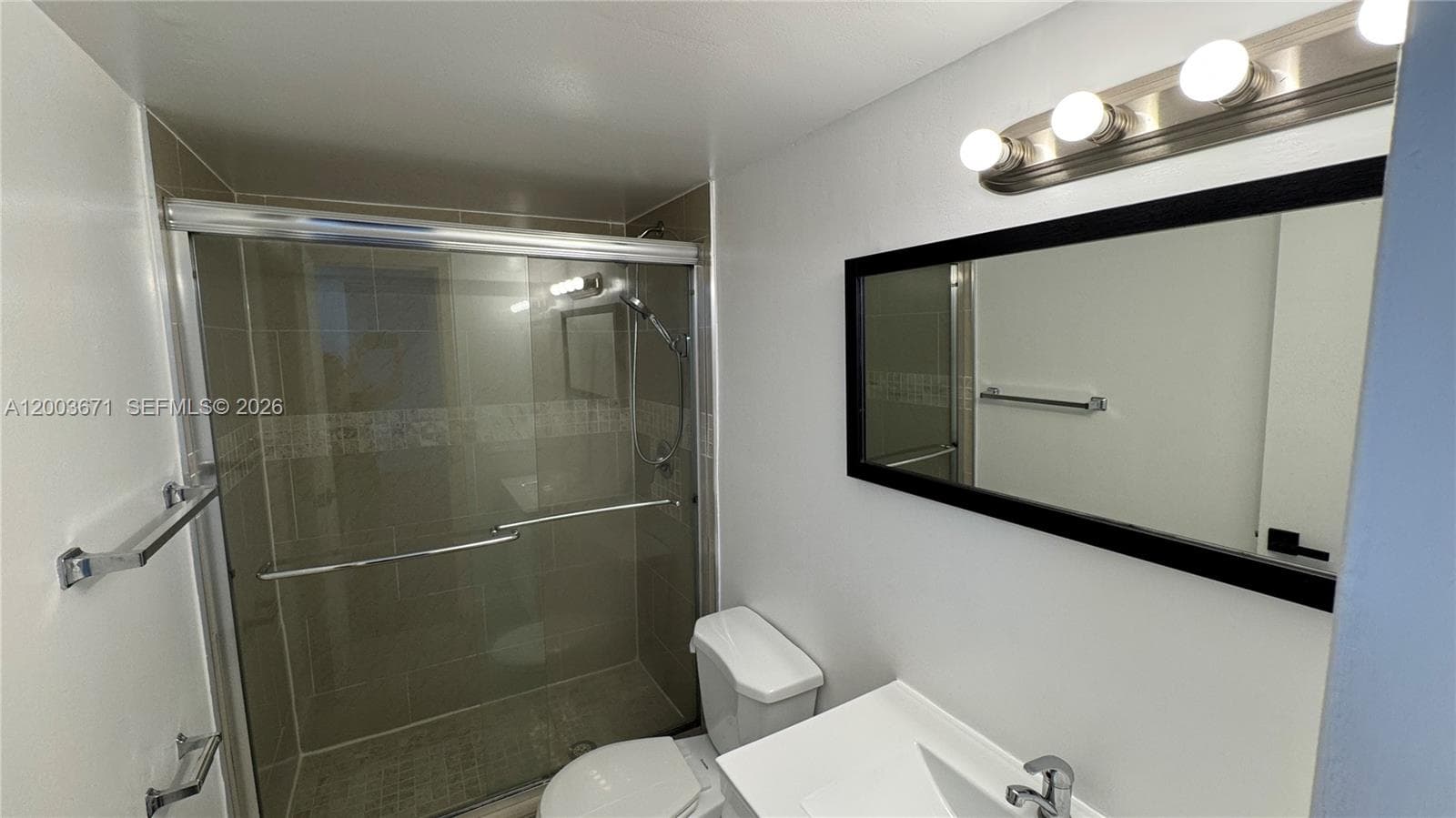 2020 NE 135th St # 810, North Miami FL 33181 — 25