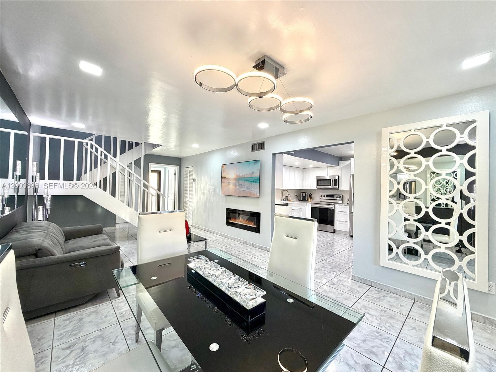 8155 W 9th Ct, Hialeah FL 33014 — 8