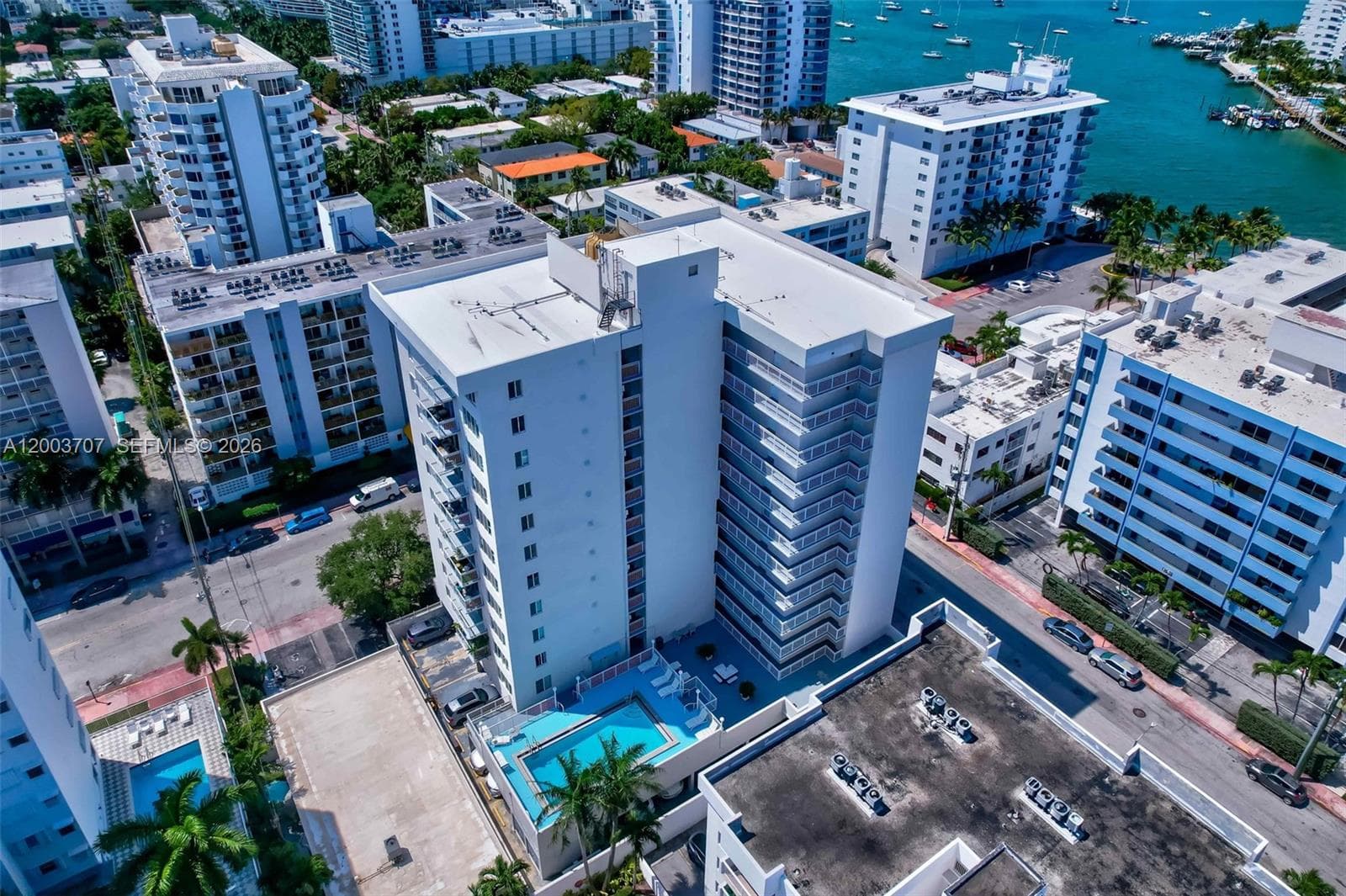 1345 Lincoln Rd # 501, Miami Beach FL 33139 — 32