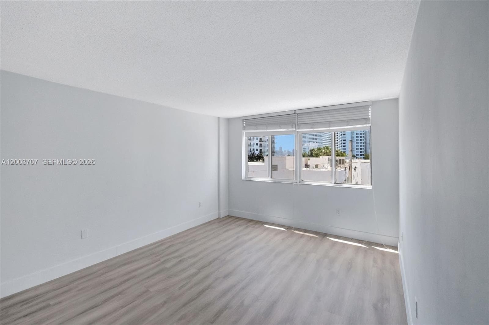 1345 Lincoln Rd # 501, Miami Beach FL 33139 — 18