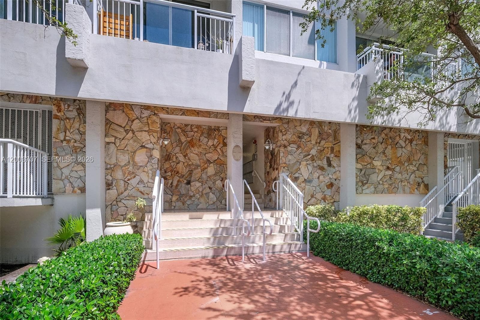 1345 Lincoln Rd # 501, Miami Beach FL 33139 — 4