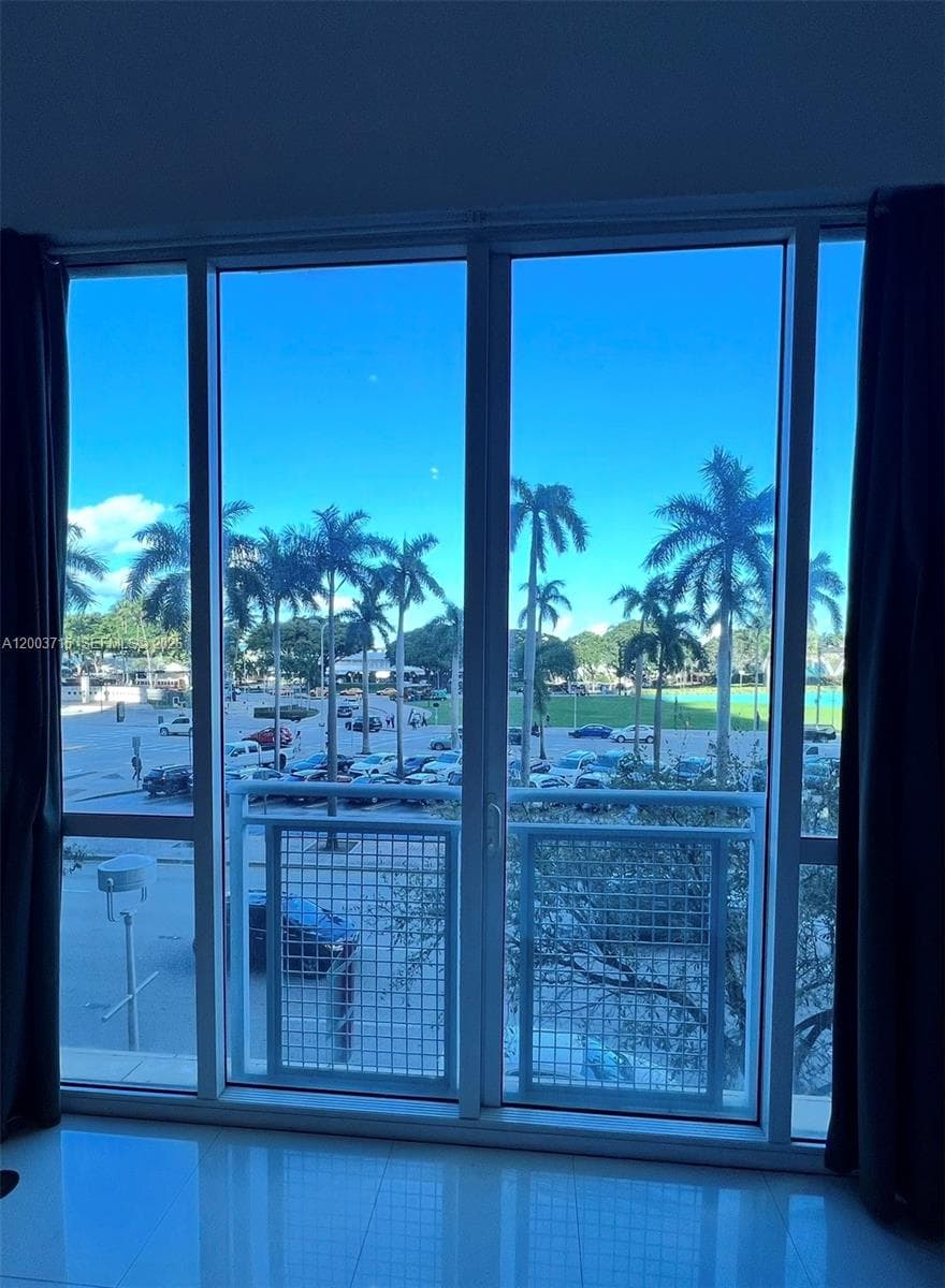 244 Biscayne Blvd # 237, Miami FL 33132 — 5