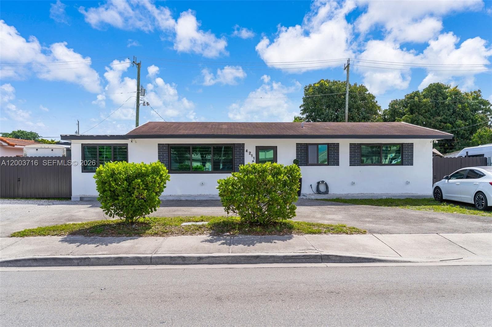 4211 W 8th Ave, Hialeah FL 33012 — 1
