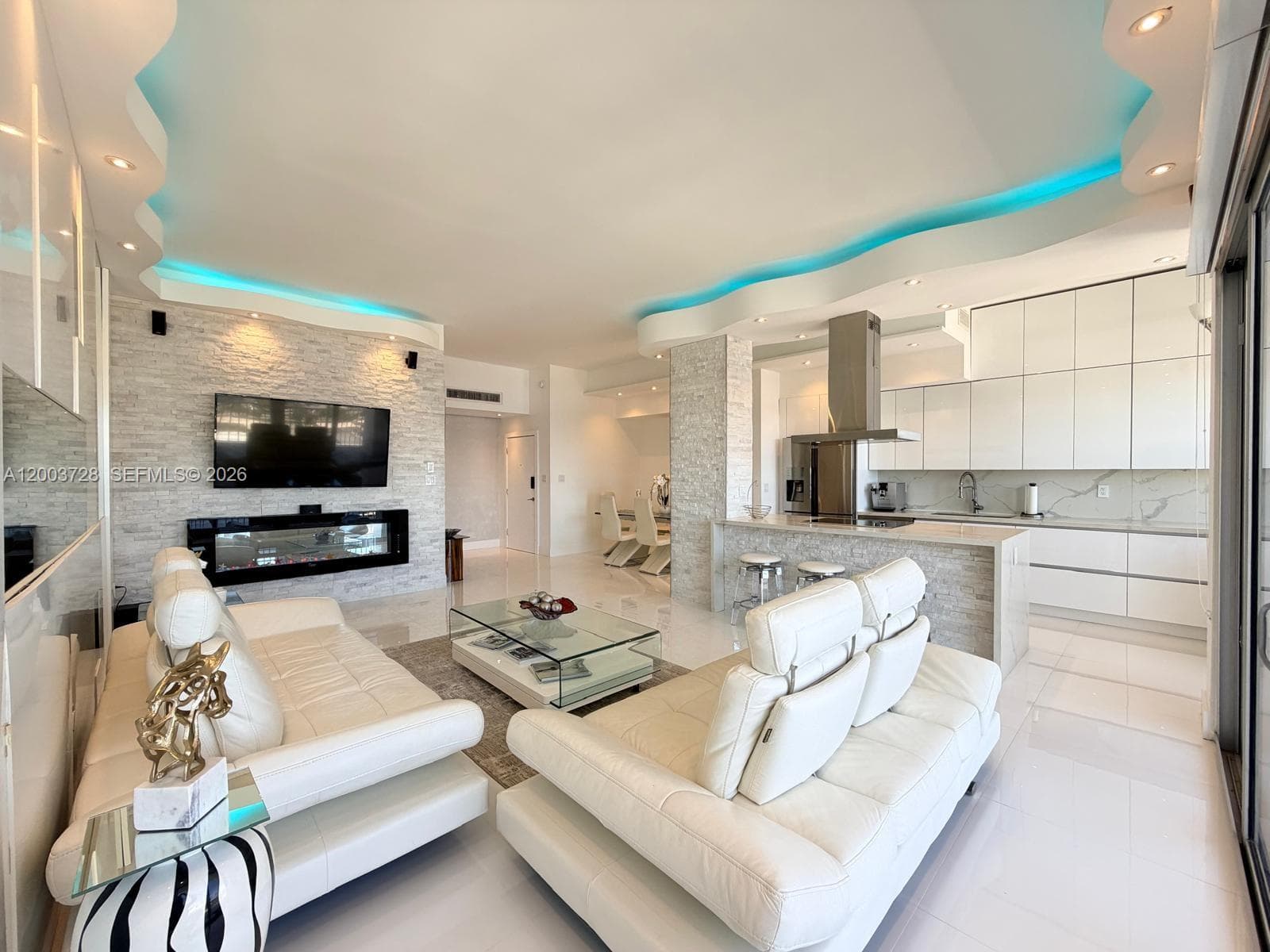 18041 BISCAYNE BLVD, Aventura FL 33160 — 1