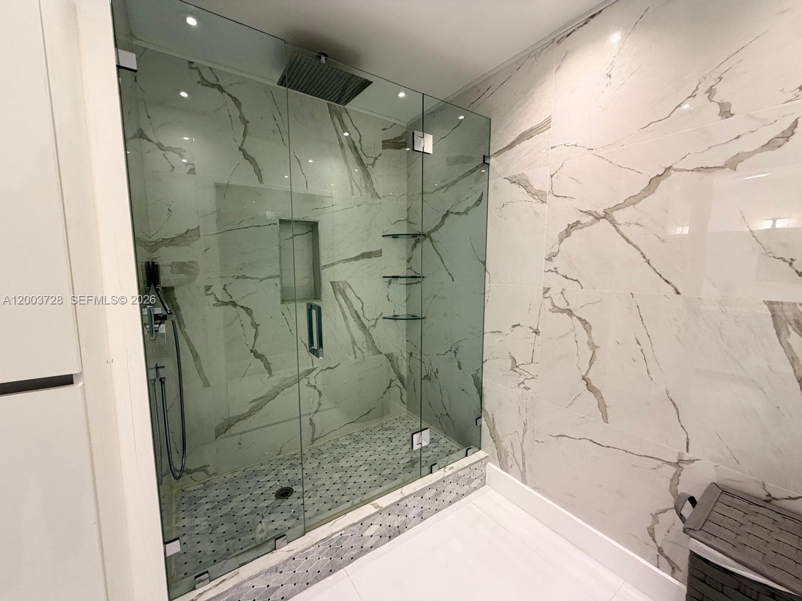 18041 BISCAYNE BLVD, Aventura FL 33160 — 14