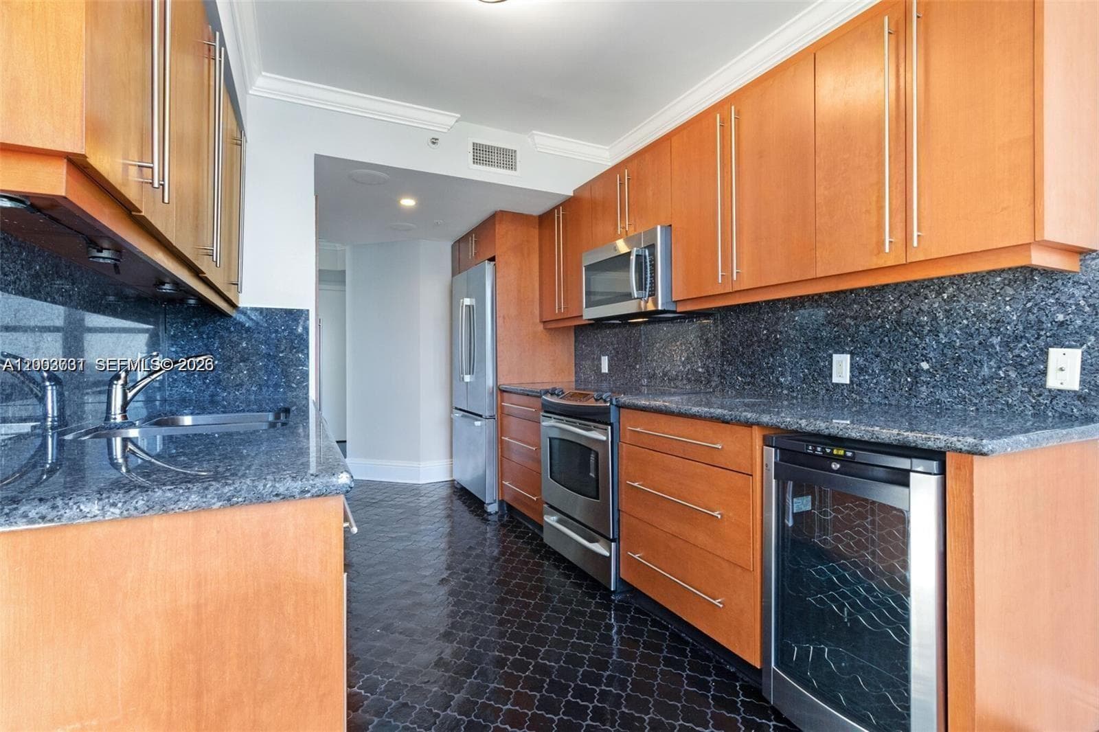 701 Brickell Key Blvd # 2103, Miami FL 33131 — 16