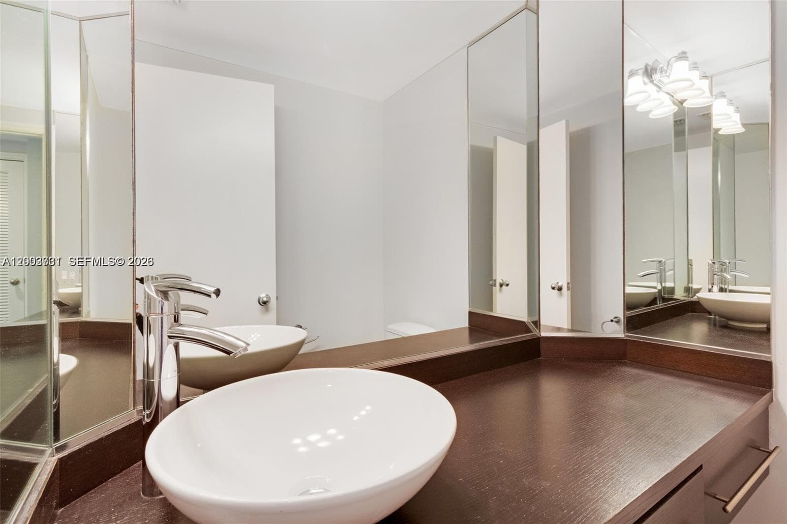 701 Brickell Key Blvd # 2103, Miami FL 33131 — 34