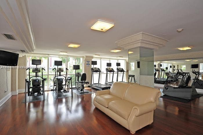 16711 Collins Ave # 602, Sunny Isles Beach FL 33160 — 24