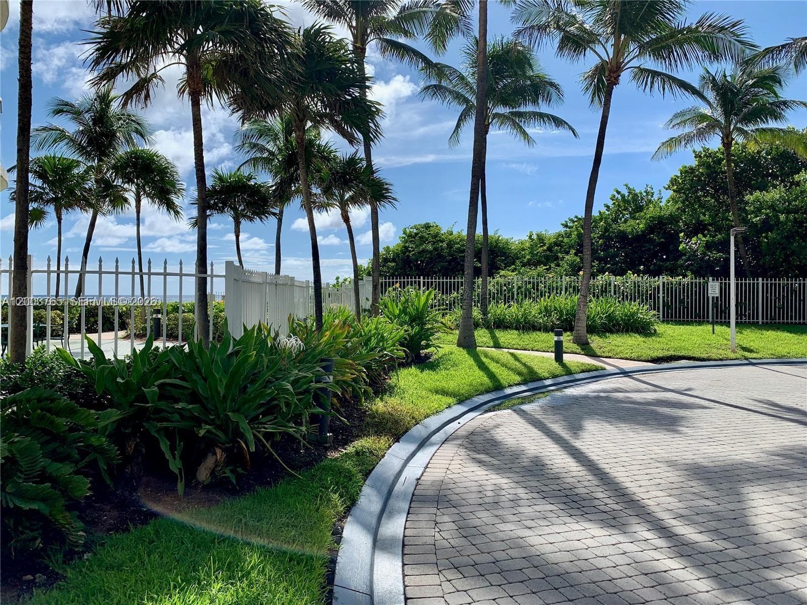 16711 Collins Ave # 602, Sunny Isles Beach FL 33160 — 31