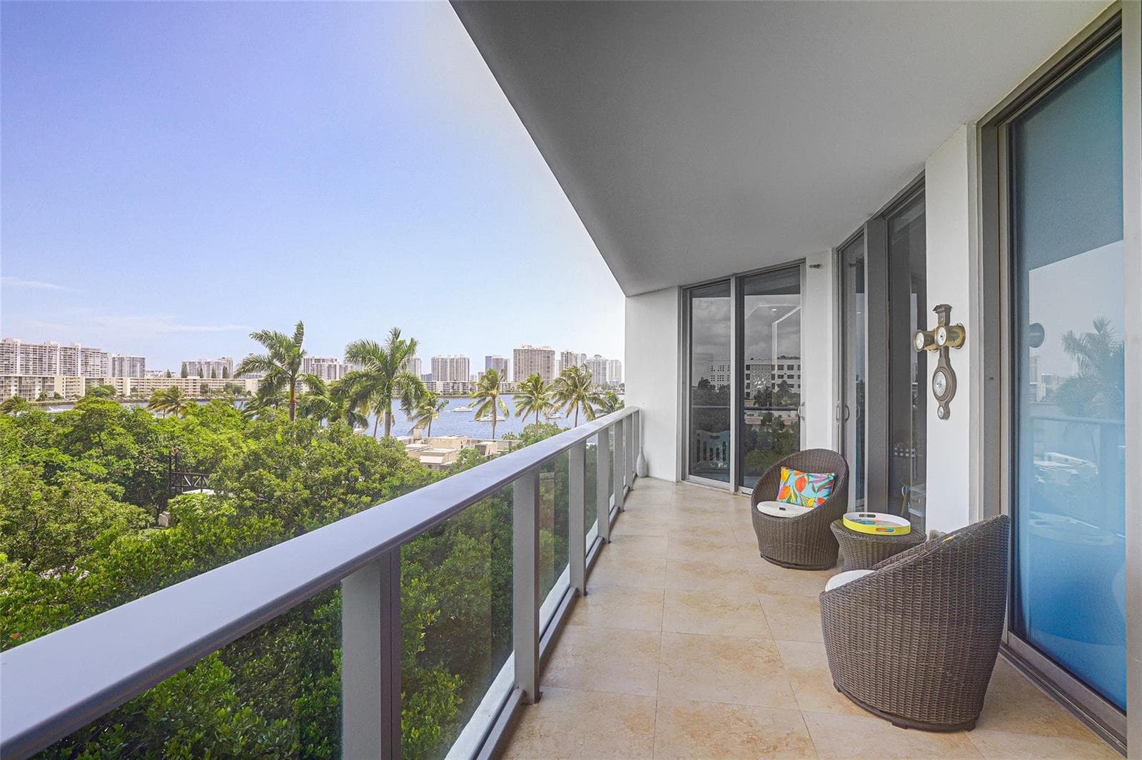 17301 Biscayne Boulevard # 406, North Miami Beach FL 33160 — 23